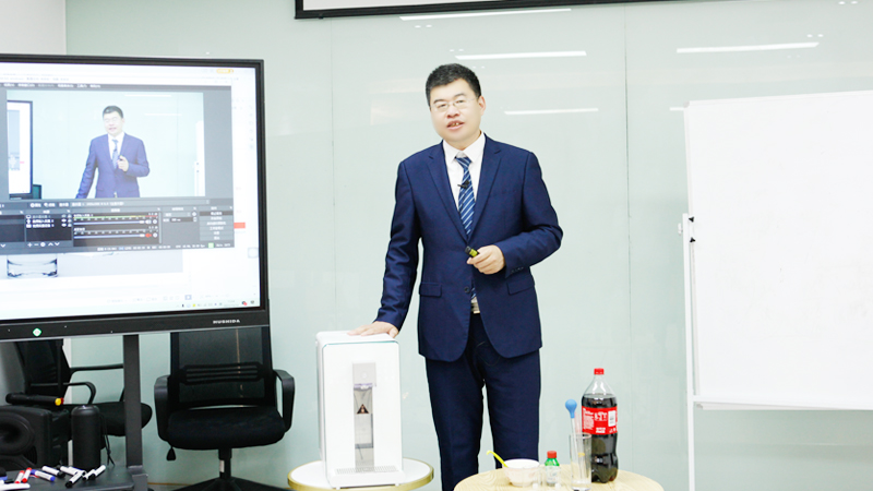 鲲澎（中国）组织开展“氢动力·复原力”店内产品培训直播活动